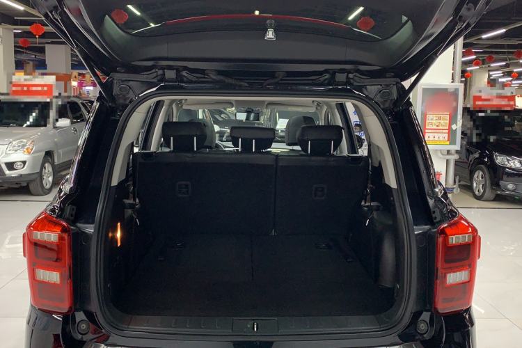 Used GAC Trumpchi GS8 2017 320T Two-Wheel Drive Luxury Smart Connectivity Version (7 Seats)
