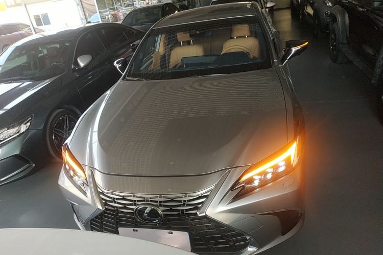 Used Lexus ES 2025 200 Premium Edition
