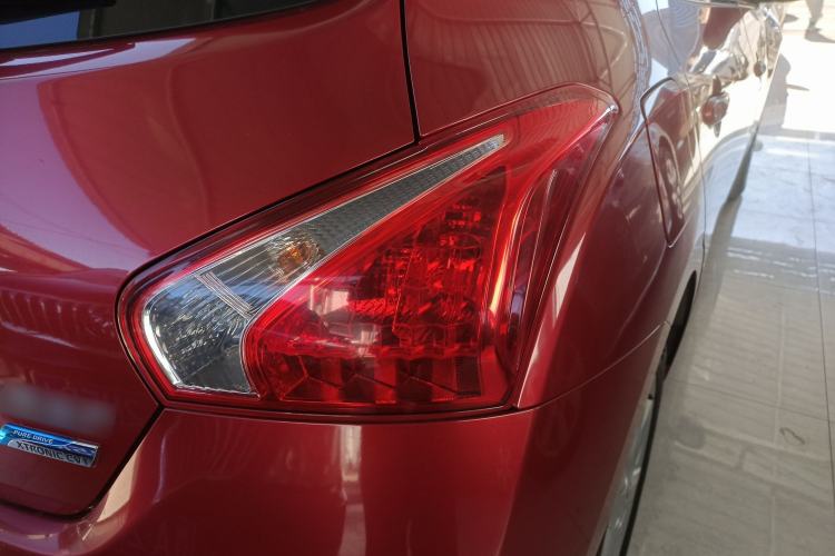 Used Nissan Tiida 2014 1.6L CVT Smart Model