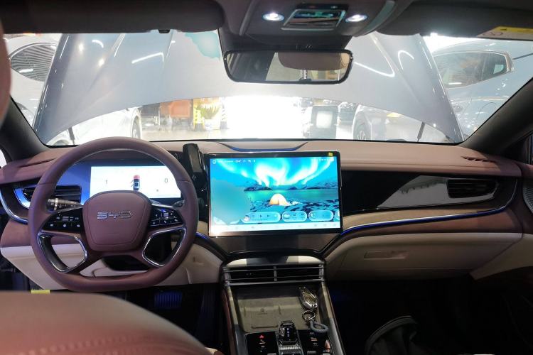 Used BYD Seal 2023 DM-i 1.5L 121km Prestige Model
