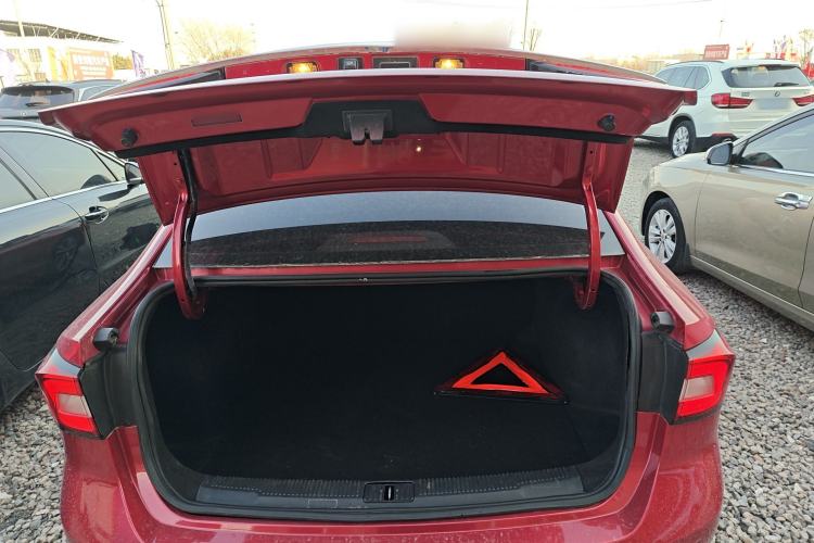 Used Roewe i5 2019 1.5L Automatic 4G Connected Langhao Edition
