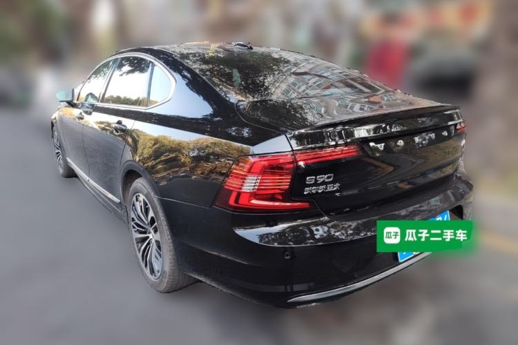 Used Volvo S90 2024 B5 Zhiyi Luxury Edition
