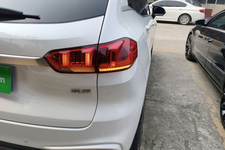 Used Wey VV5 2020 1.5T Two-Wheel Drive Smart Pioneer
