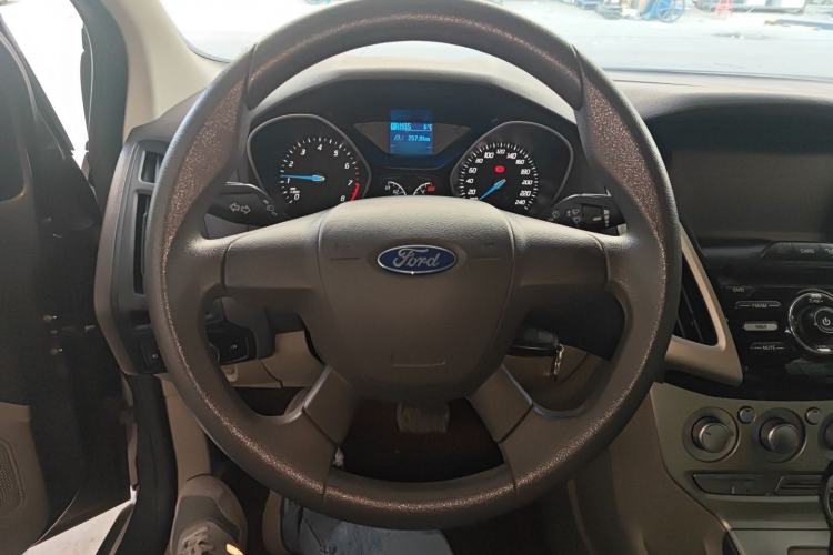 Used Ford Focus 2012 Sedan 1.6L Automatic Comfort Model
