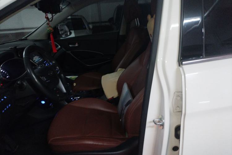 Used Hyundai Grand SantaFe 2013 3.0L 7-Seater 4x4 Flagship Edition
