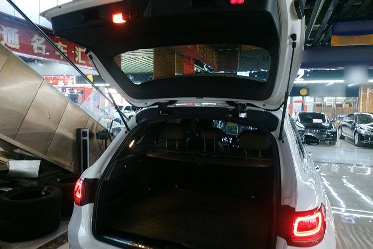 Used Mercedes-Benz GLC 2020 GLC 300 L 4MATIC Dynamic Edition
