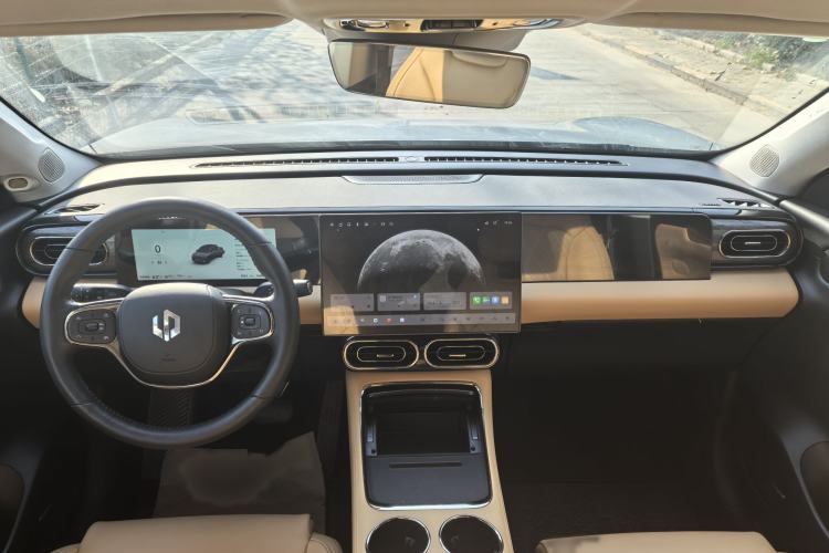 Used Leapmotor C11 2024 Range-Extended 300 Luxury Edition
