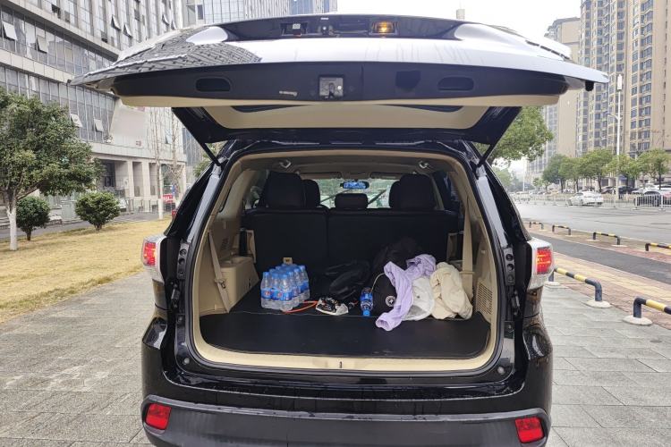 Used Toyota Highlander 2017 2.0T Two-Wheel Drive Elite Version 7 Seats