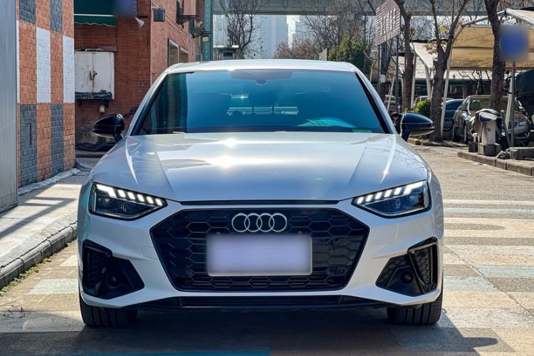 Used Audi A4L 2023 40 TFSI Luxury Dynamic Model
