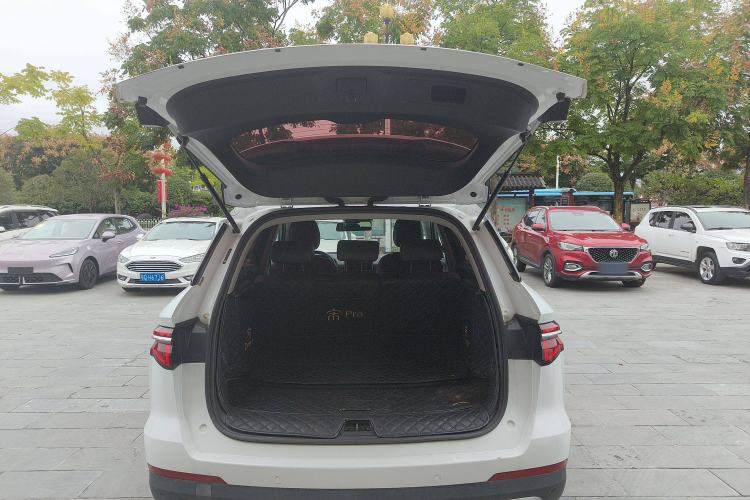 Used BYD Song Pro 2019 1.5T Automatic Luxury Model
