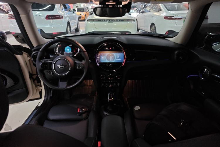 Used  MINI 2022 Updated 1.5T COOPER Classic Edition