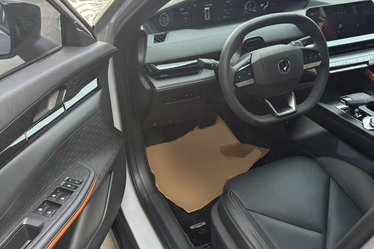 Used Changan UNI-V 2022 1.5T Prestige Version