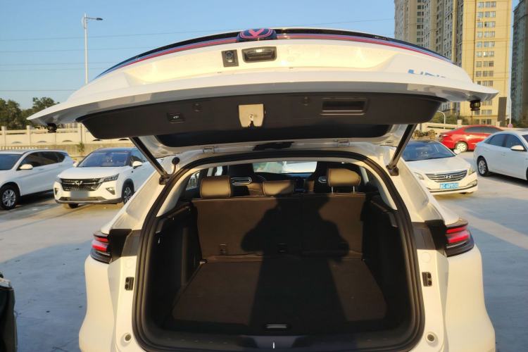 Used Changan UNI-K iDD 2024 Chuzhi iDD 1.5T 135km Smart & Fun Model