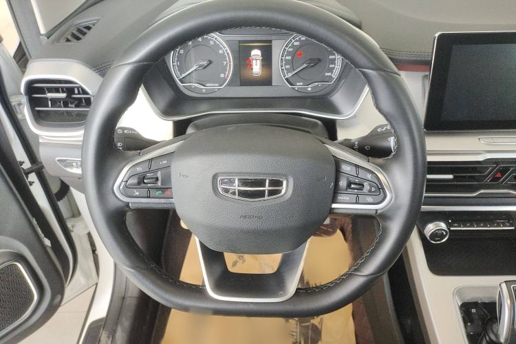 Used Geely Auto Coolray 2020 Facelift 240T DCT Hunter
