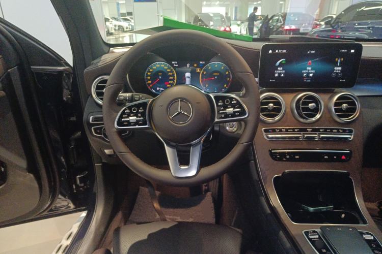 Used Mercedes-Benz GLC 2022 Refreshed GLC 300 L 4MATIC Dynamic Edition Prestige Version
