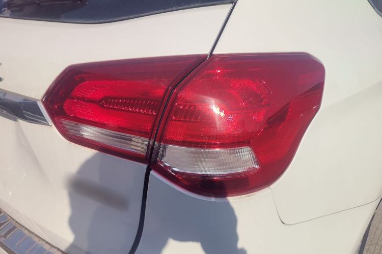 Used Haval H2 2018 Blue-Label 1.5T Dual-Clutch Two-Wheel-Drive Luxury Model
