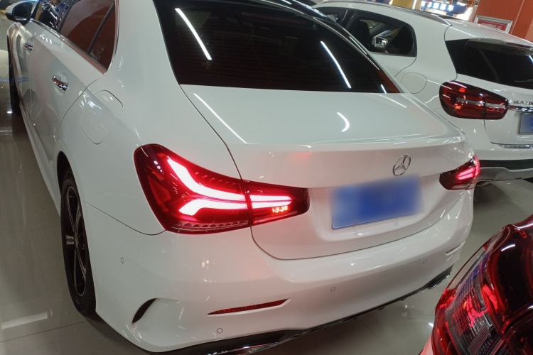 Used Mercedes-Benz A-Class 2022 Revised Version A 200 L Sport Sedan Fashionable Style