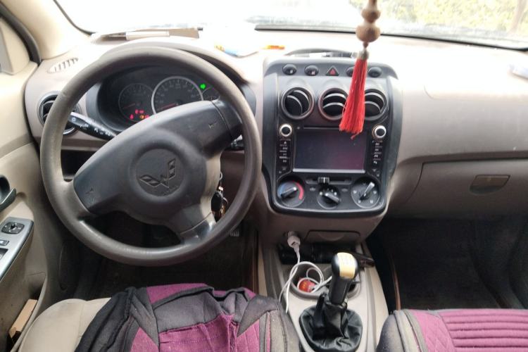 Used Wuling Hongguang 2014 1.2L Standard Model China IV
