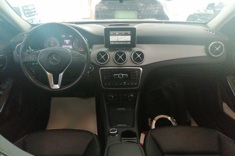 Used Mercedes-Benz GLA 2015 GLA 220 4MATIC Fashion Model