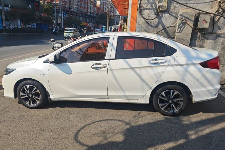 Used Honda Greiz 2016 1.5L CVT Classic Edition
