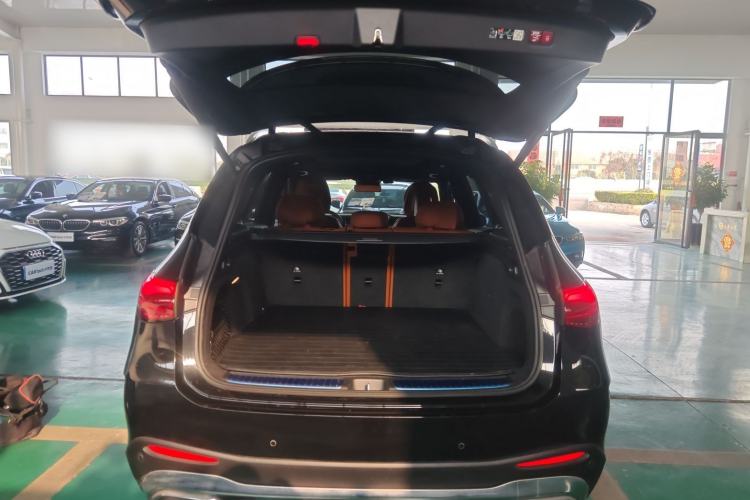 Used Mercedes-Benz GLC 2024 GLC 260 L 4MATIC Luxury Model 5 Seats