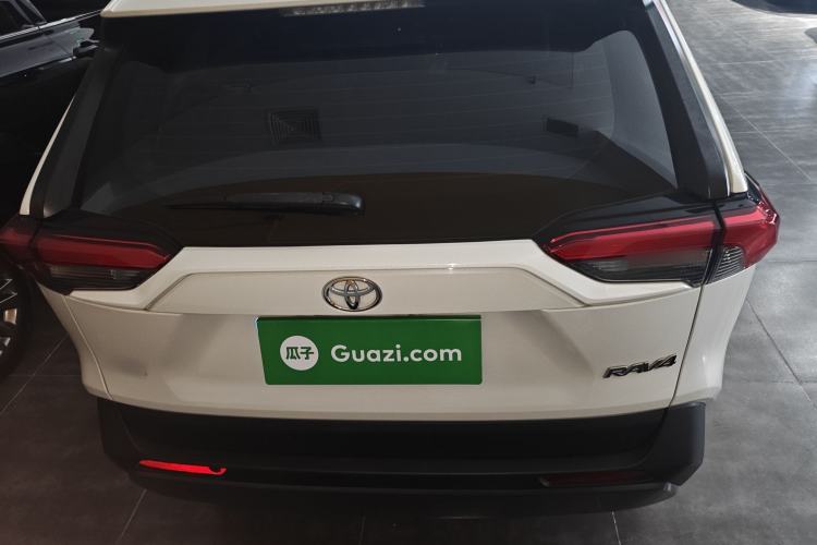 Used Toyota RAV4 2020 2.0L CVT Two-Wheel Drive Fashion PLUS Edition
