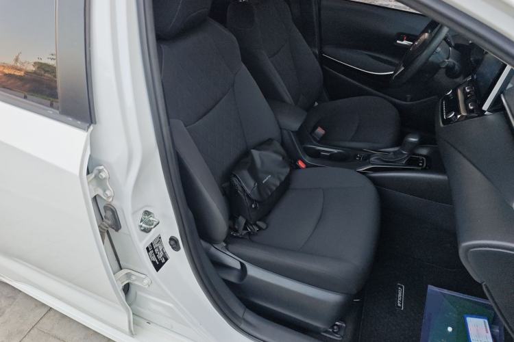 Used Toyota Corolla 2021 Dual-Motor 1.8L E-CVT Elite Edition
