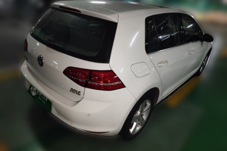 Used Volkswagen Golf 2016 230TSI Automatic Comfort Version
