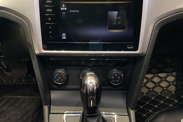 Used Volkswagen Lamando 2021 230TSI DSG Fashion Edition
