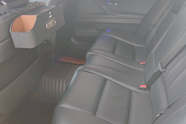 Used BMW 5 Series 2013 525Li Luxury Model
