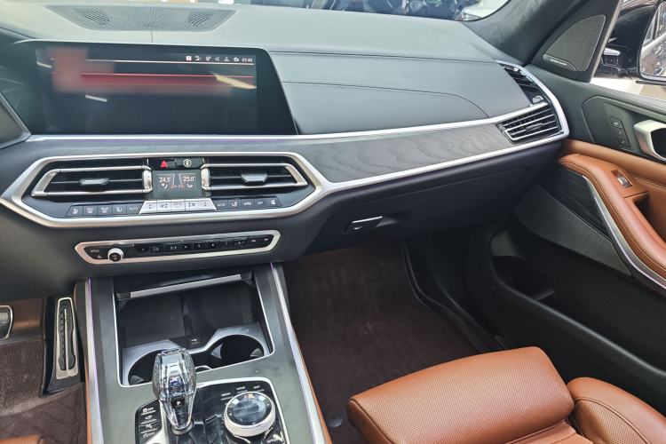 Used BMW X7 2020 xDrive40i Luxury M Sport Package