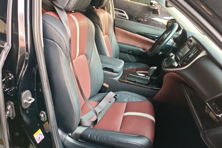 Used Toyota Crown 2017 2.0T Sport Edition
