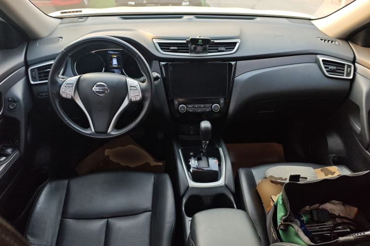 Used Nissan X-Trail 2015 2.0L CVT Comfort MAX Edition 2WD