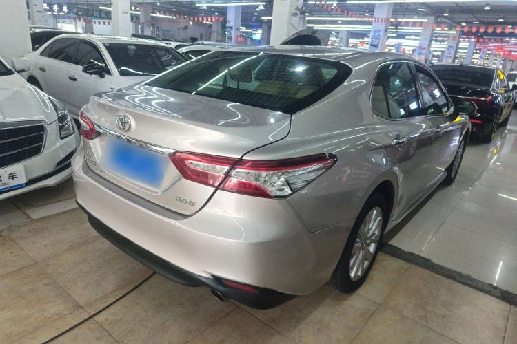 Used Toyota Camry 2018 2.0G Luxury Edition
