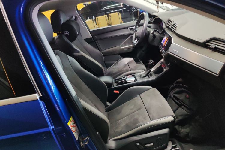 Used Audi Q3 2021 35 TFSI Fashion Dynamic Model