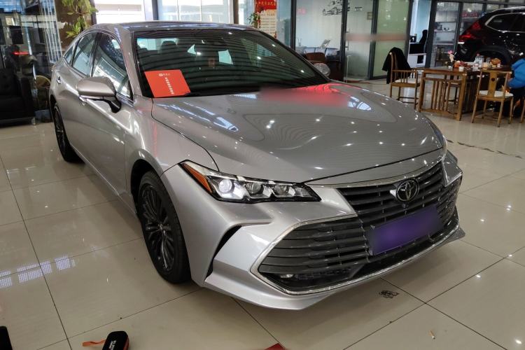 Used Toyota Avalon 2019 2.5L Touring Premium Version China VI Standard
