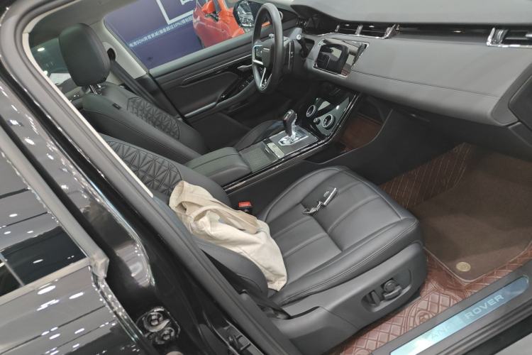 Used Land Rover Range Rover Evoque 2023 Aurora L 249 PS Collins Antique Bronze Special Edition
