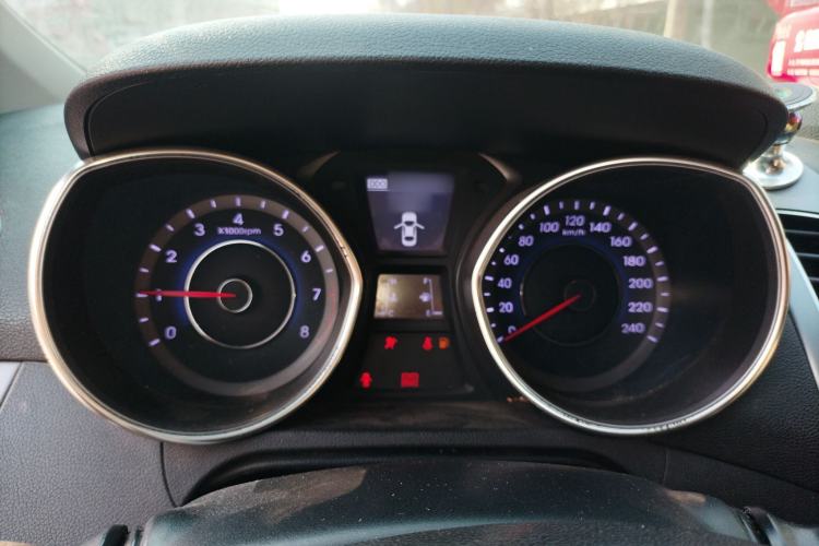 Used Hyundai Elantra 2015 1.6L Manual Leading Model
