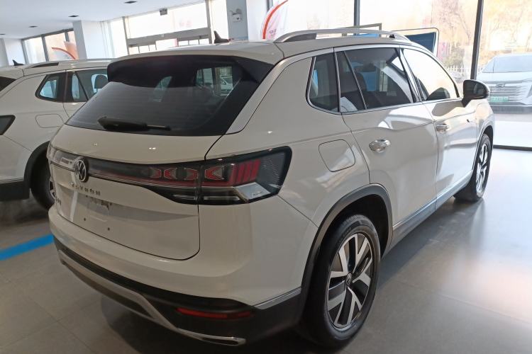 Used Volkswagen Tayron 2023 300TSI Two-Wheel-Drive Luxury Plus Advanced Edition