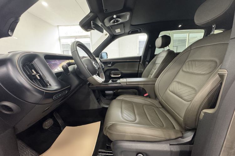 Used  #5 2024 Jungle Realm Limited Edition