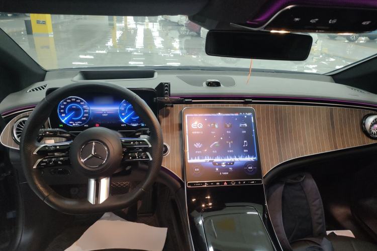 Used Mercedes-Benz EQE 2022 350 Luxury Edition
