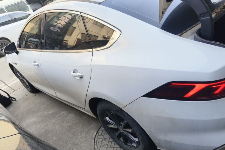 Used BYD Qin PLUS 2021 EV 400KM Leading Comfort Edition
