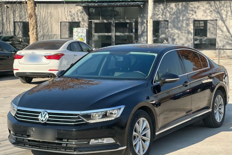 Used Volkswagen Magotan 2019 330TSI DSG Leading Edition China V Standard
