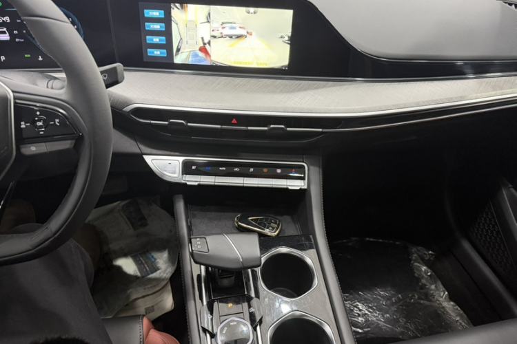 Used Changan Eado 2023 Changan Edition PLUS Blue Whale NE 1.4T GDI DCT Prestige Version
