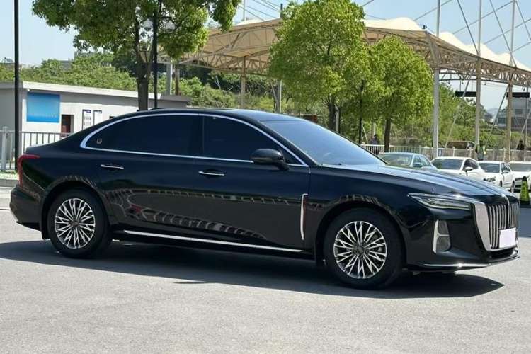 Used Hongqi H5 2024 2.0T Automatic Smart Connect Flagship Edition
