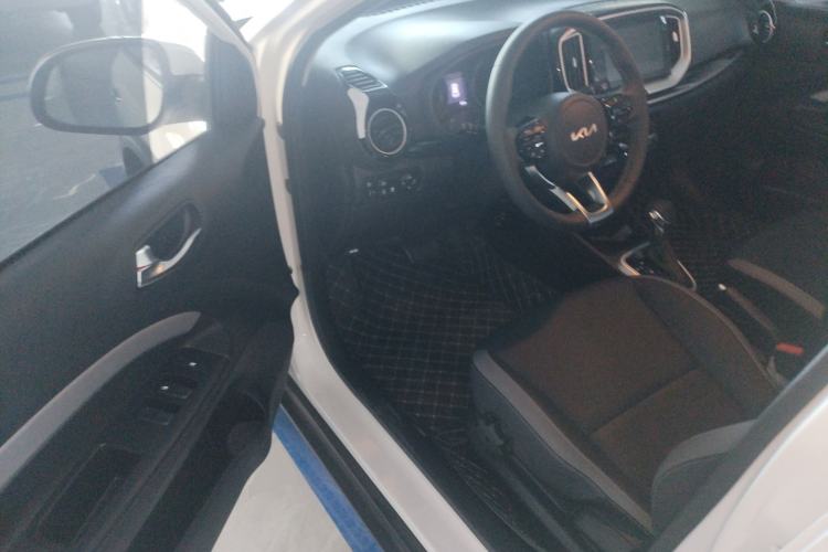 Used Kia kx1 Stonic 2021 1.4L CVT Fun Edition

