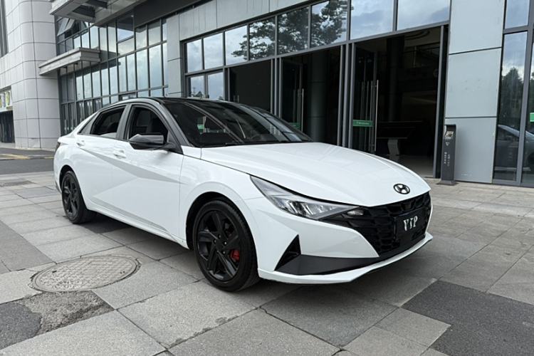 Used Hyundai Elantra 2022 1.5L CVT LUX Prestige Edition
