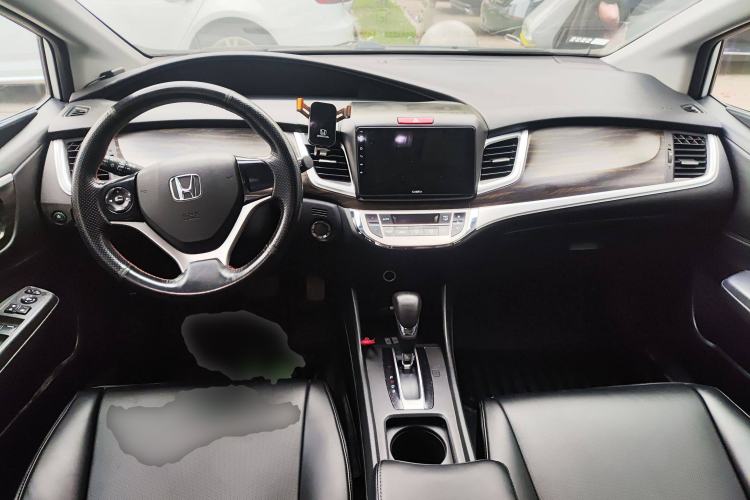 Used Honda Jade 2017 1.8L automatic Comfort version 5 seats
