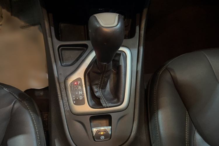 Used  Cherokee 2016 2.0L Superior Edition
