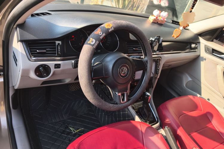 Used Volkswagen Bora 2014 1.6L Automatic Fashion Model